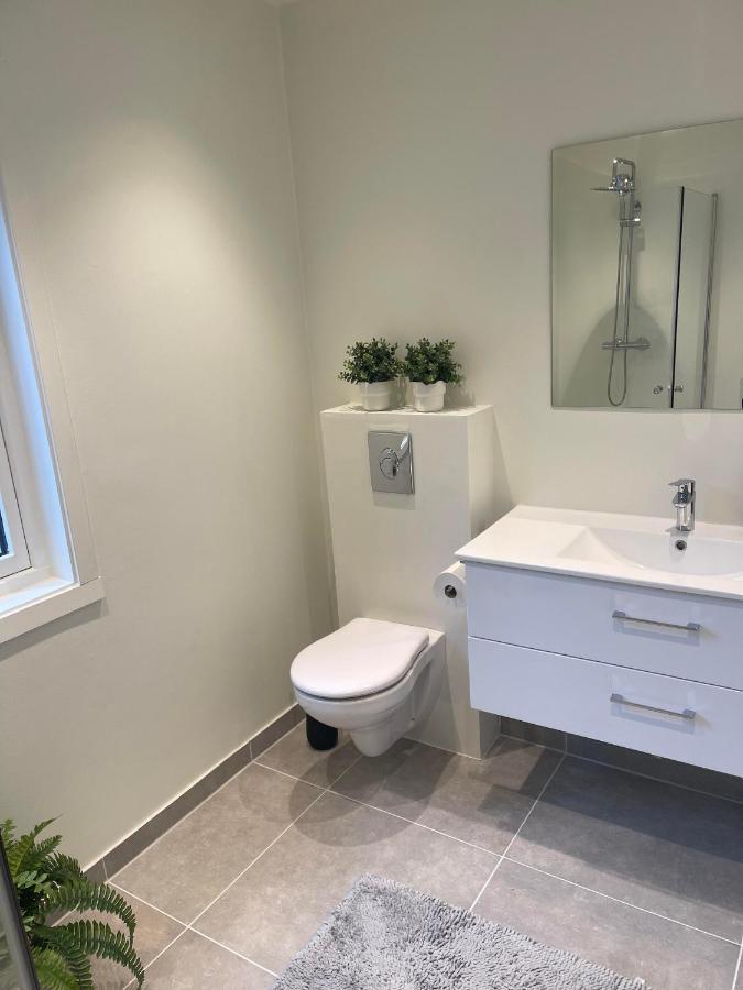 Romslig Leilighet Sentralt I Svolvaer Sentrum Exteriör bild